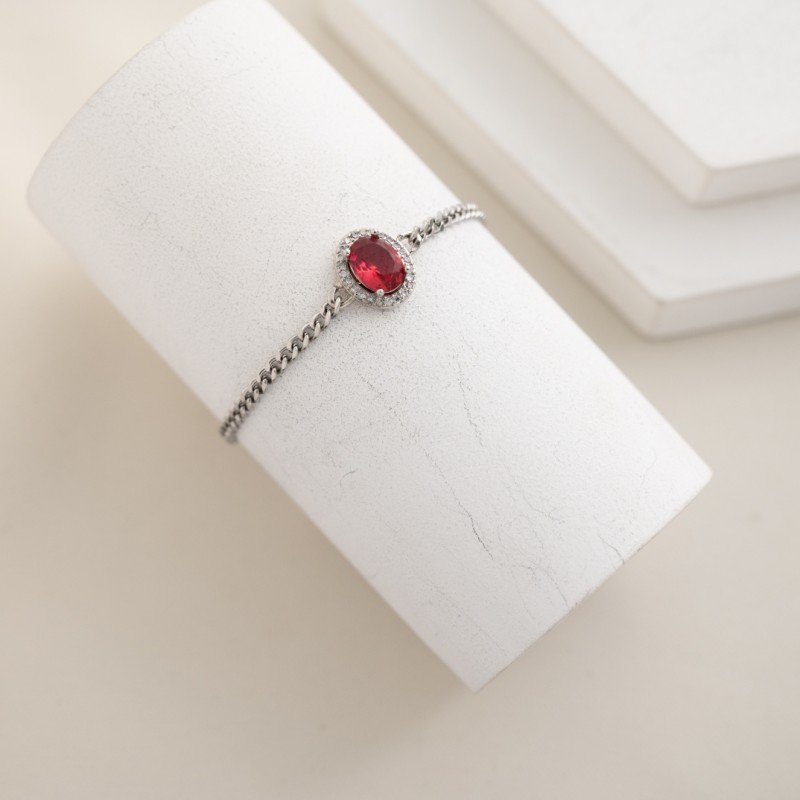 سوار فضي بتصميم بيضاوي لون زهري