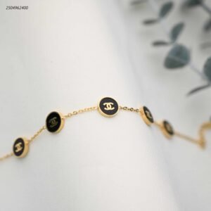 سوار مع دوائر ماركة لون ذهبي