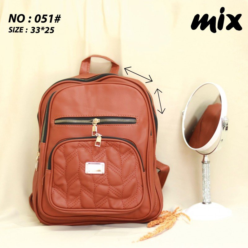 شنطة ظهر جلد للنساء