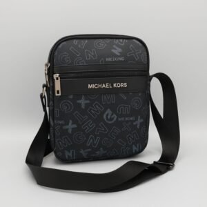 شنطة كروس لون أسود