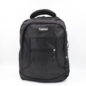 شنطة مدرسية 16 انش لون أسود