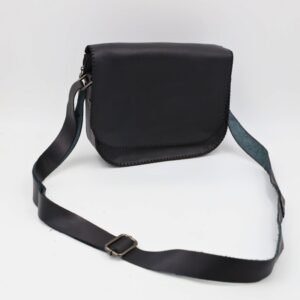 شنطة نسائية لون اسود