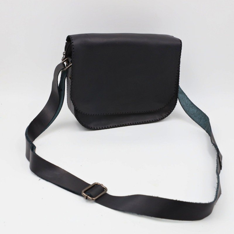 شنطة نسائية لون اسود