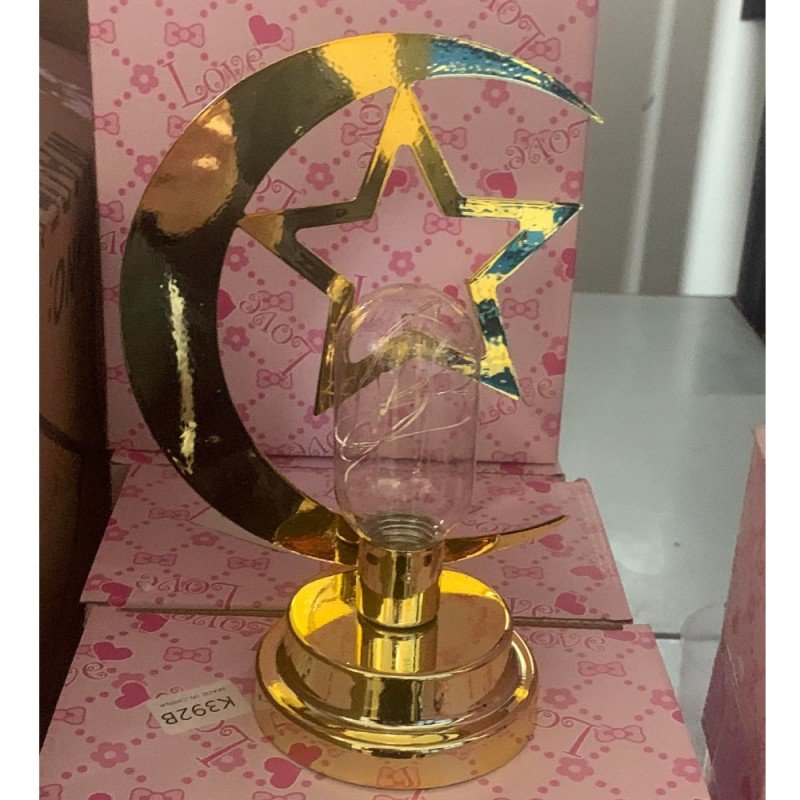 هلال مع نجمة معدن ذهبي مضيئ