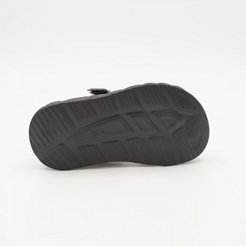 صندل اطفال ولادي مع لاصق لون اسود وبيج