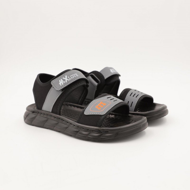 صندل اطفال ولادي مع لاصق لون اسود وسكني