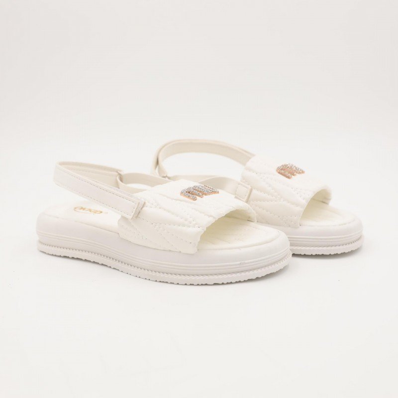 صندل بناتي لون ابيض