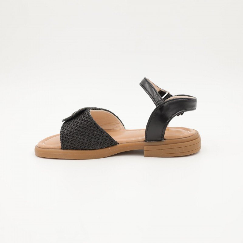 صندل بناتي مع حزام لون اسود