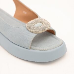 صندل للصبايا قماش لون جينز فاتح