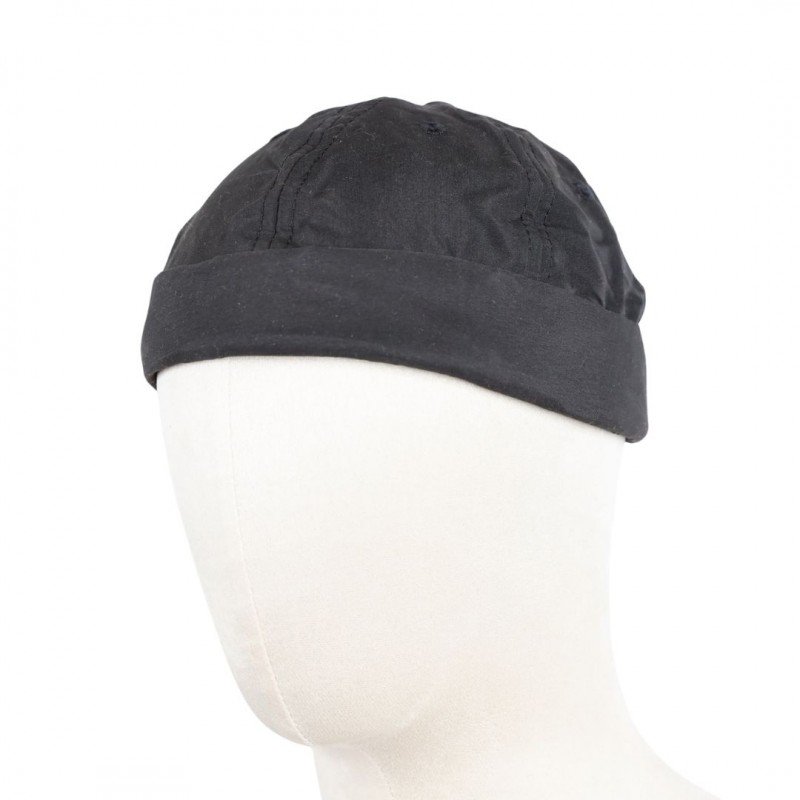 طاقية لون أسود