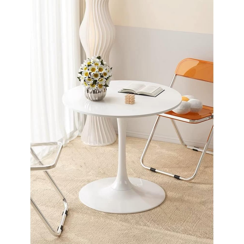 طاولة بتصميم دائري لون أبيض
