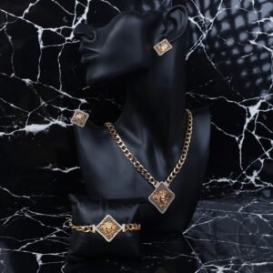 طقم اكسسوارات 4 قطع لون ذهبي بتصميم فيرزاتشي حجم 6