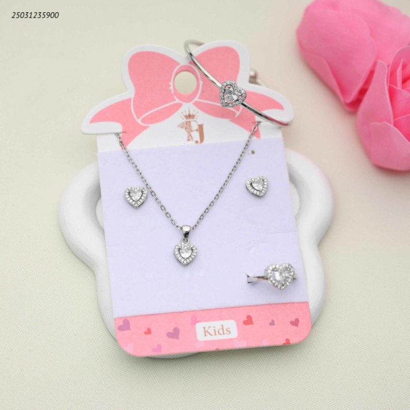 طقم اكسسورات لون فضي