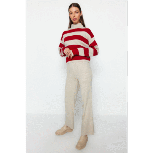 طقم تركي بنطلون وبلوزة مخططة  للنساء لون أحمر وبيج