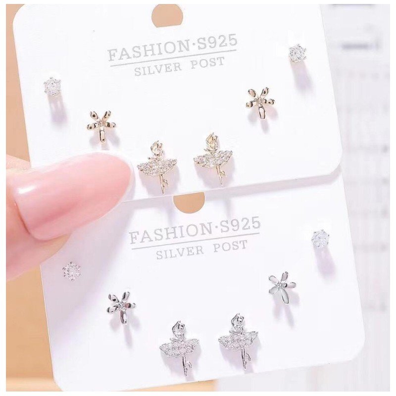 طقم حلوق مجموعة شكل ورود لون فضي