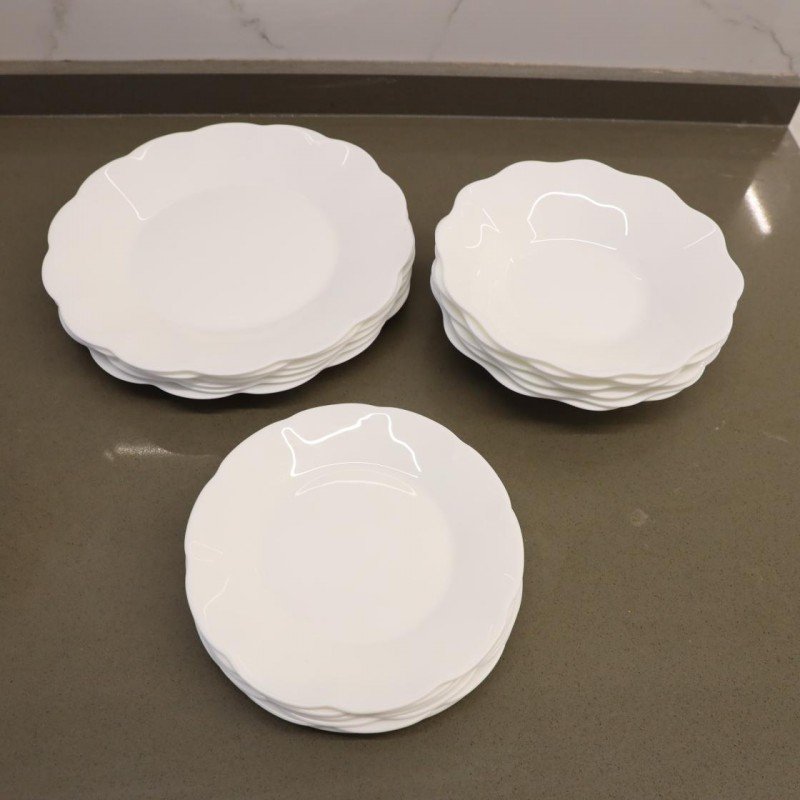 طقم صحون 18 قطعة لون ابيض