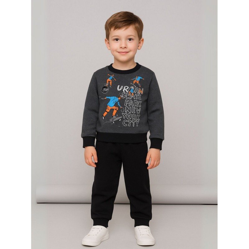 طقم قطعتين بلوزة وبنطلون ولادي لون رمادي وأسود