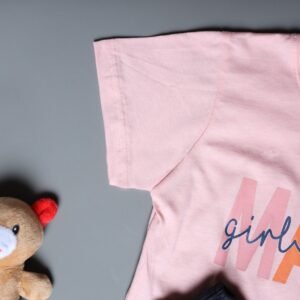 طقم قطعتين تيشيرت وشورت للأطفال لون زهري وكحلي