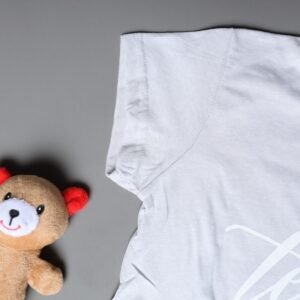 طقم قطعتين تيشيرت وشورت للأطفال لون سكني وكحلي