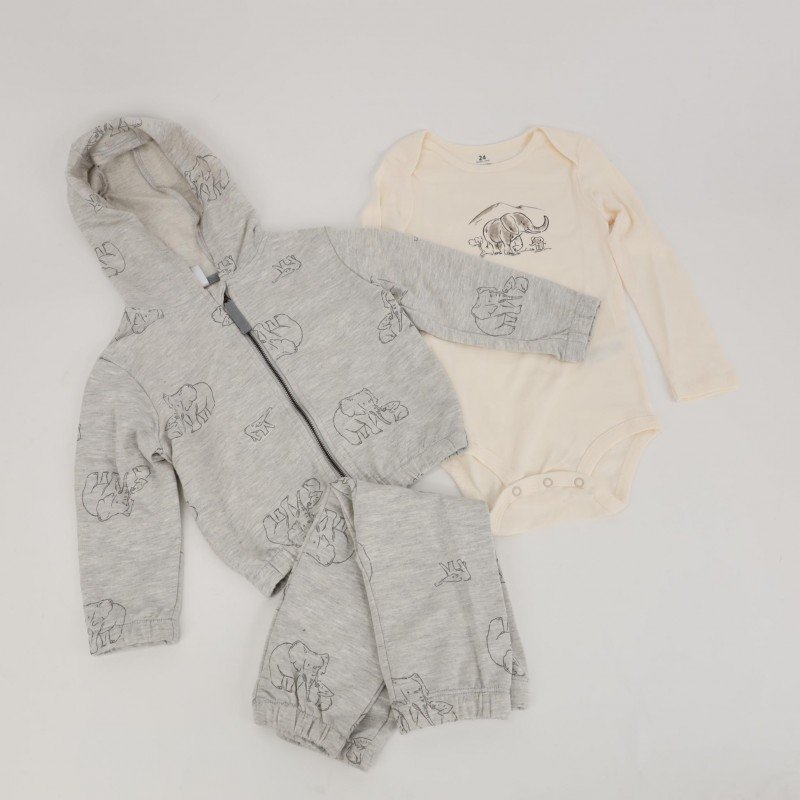 طقم للأطفال 3 قطع لون سكني فاتح