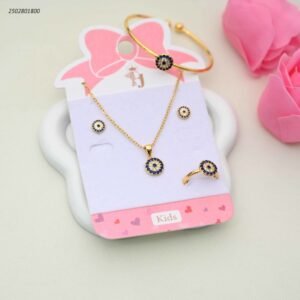 طقم للأطفال سوار+ سلسال+ وحلق و خاتم بتصميم عين زرقاء لون ذهبي