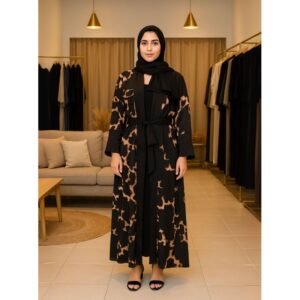 عباية بتصميم تايجر لون أسود
