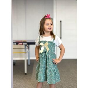 فستان بناتي بتصميم عصري للأطفال لون أخضر وأبيض