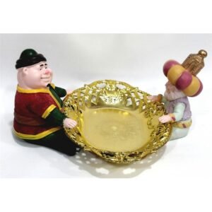 فنانيس مع صحن