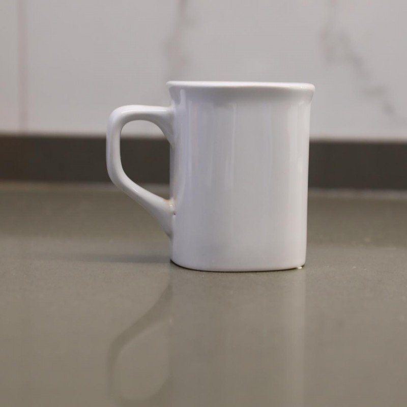 فنجان بورسلان حجم صغير لون ابيض