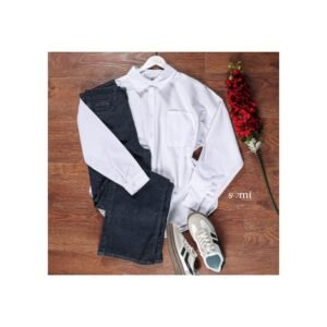 قميص أبيض للنساء مع جيب جانبي من Sami Boutique