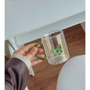 كاسة زجاج بتصميم فراشة لون أخضر