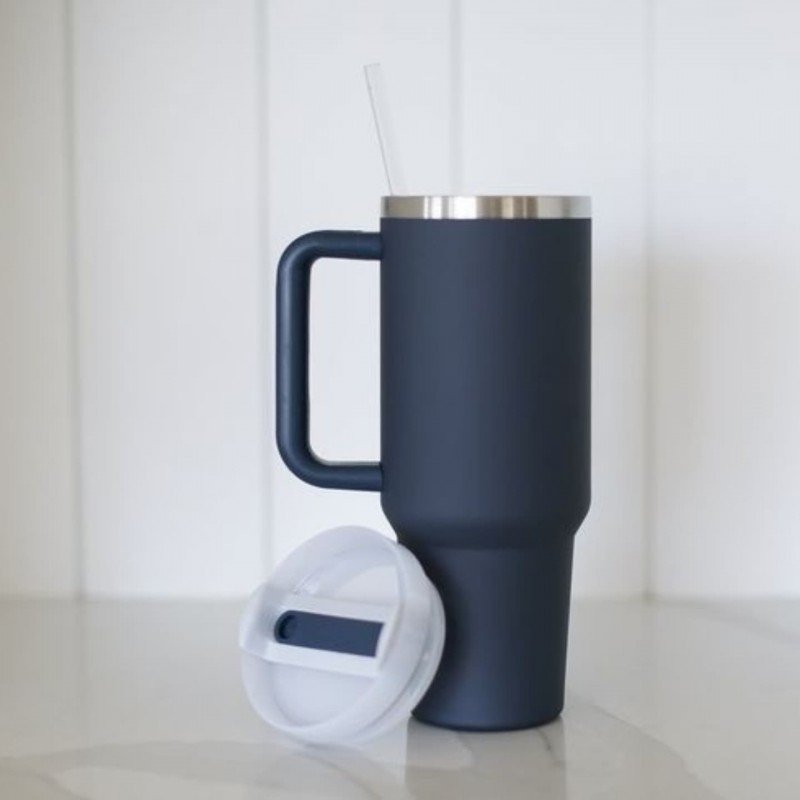 كاسة ستانلس ستيل المعزوله ( Stanley ) حجم 900 مل لون كحلي