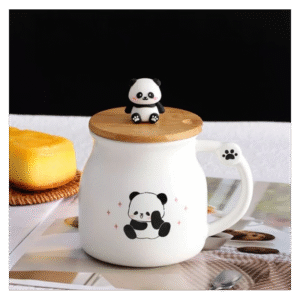 مج بورسلان مع غطاء خشب بامبو وملعقة بتصميم دب الباندا وابنه لون أبيض