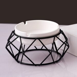 مكتة زجاج مع قاعدة