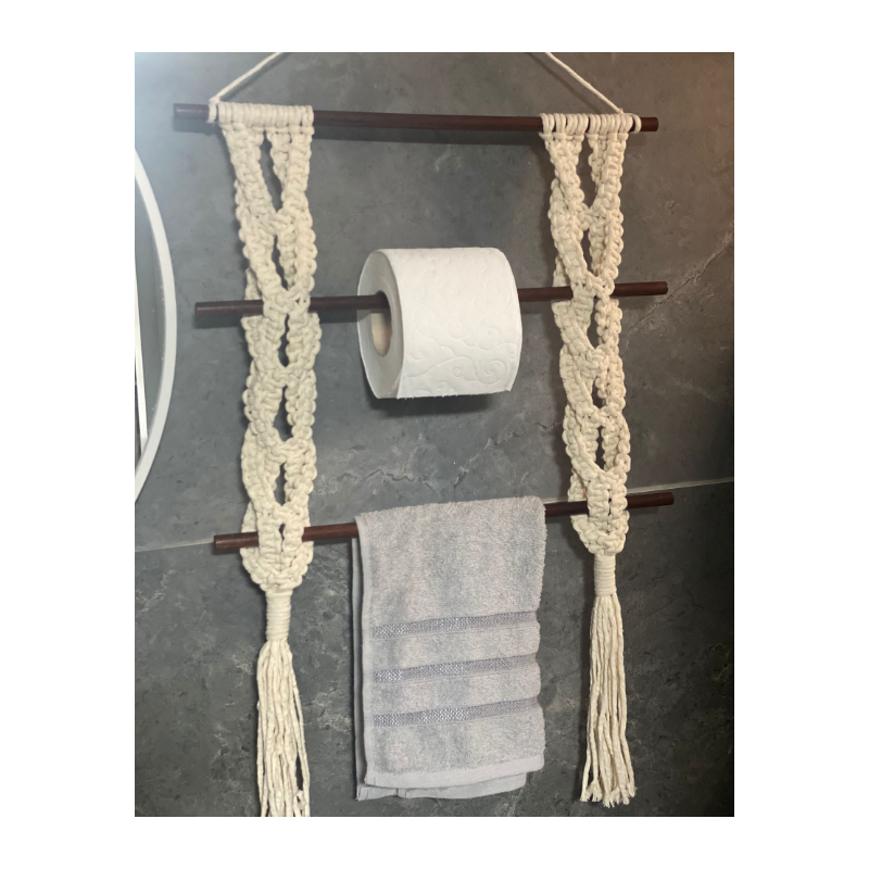 مكرمية تعليق ورق حمام و مناشف صناعة يدوية لون أبيض