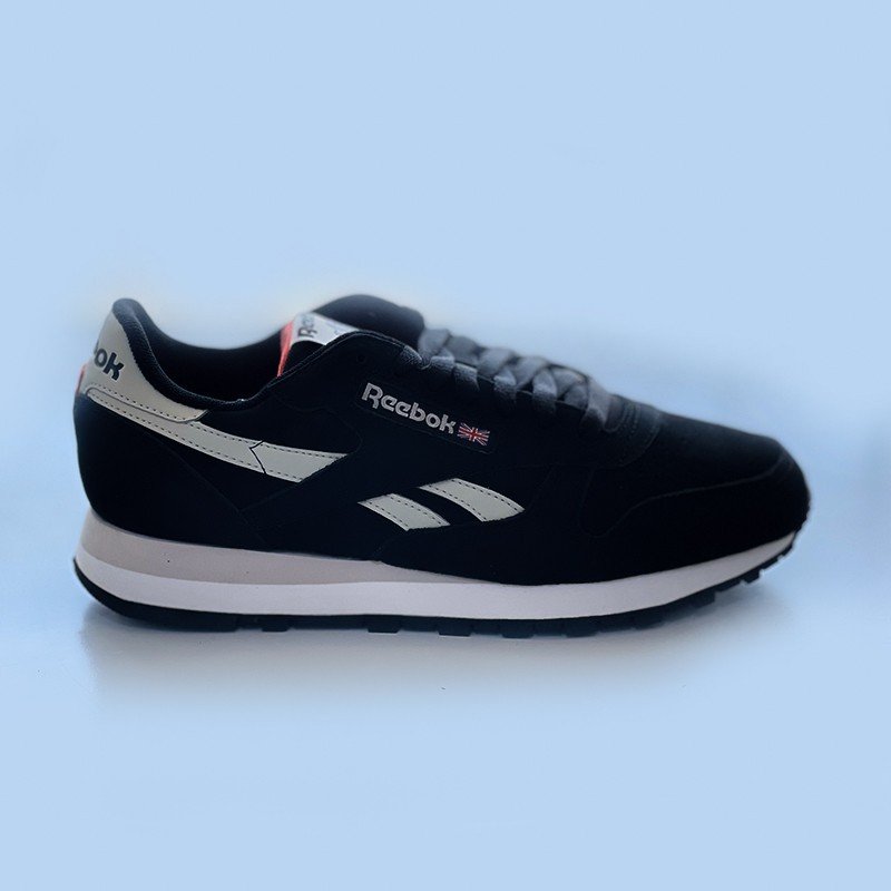 Reebok Mens Classic Leather Shoes- حذاء ريبوك كلاسيك ليذر للرجال لون أسود
