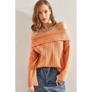 بلوزة شتوية اوف شولدر لون كمل One Size