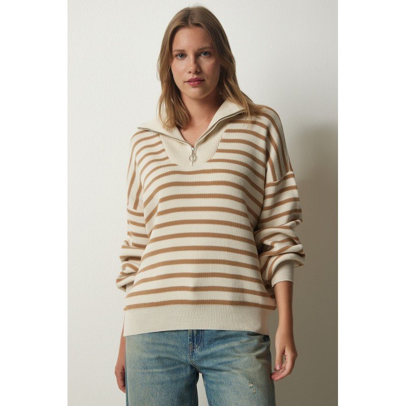 بلوزة شتوية مخططة باللون الابيض والبيج One Size