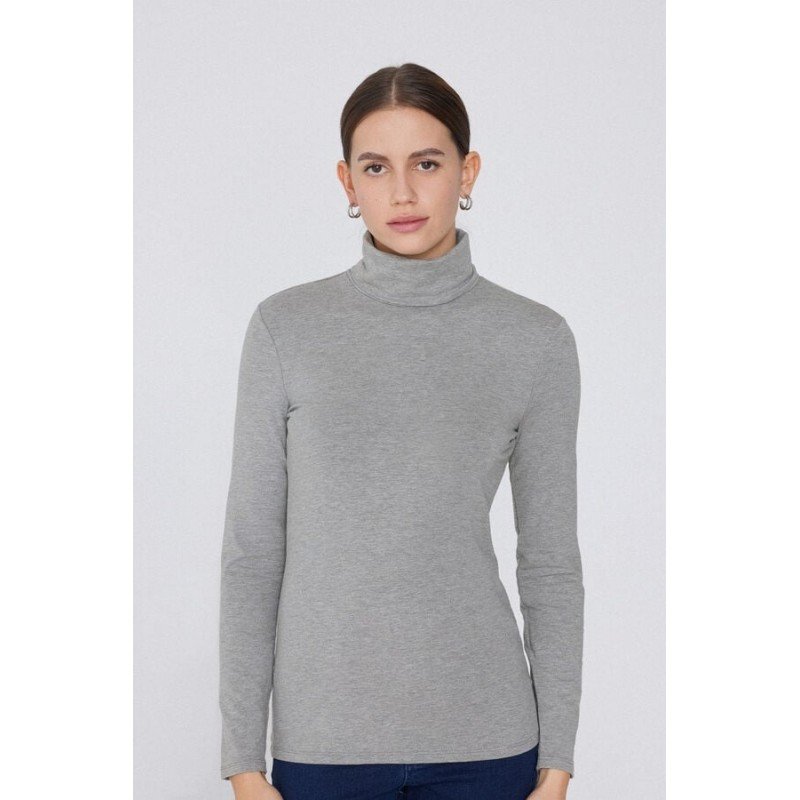 بلوزة شتوية هاينيك باللون السكني