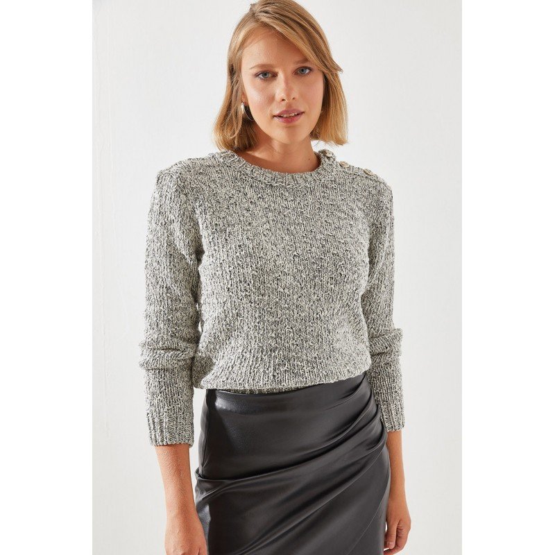 بلوزة صوف باللون السكني مع زر باللون الفضي One Size