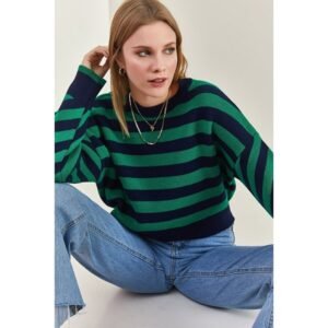 بلوزة صوف شتوية مقلمة باللون الكحلي والاخضر One Size