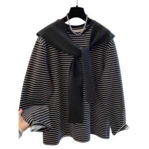 بلوزة نسائية كاجوال واسعة مخططة باللون الأسود والأبيض مع وشاح أسود