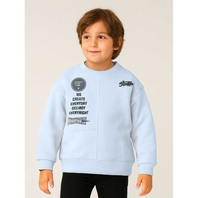 بلوزة ولادي بأكمام طويلة لون أزرق فاتح