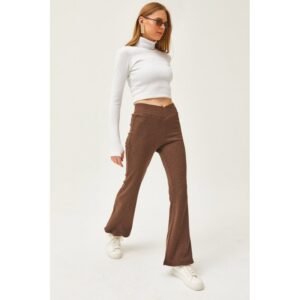 بنطلون شتوية باللون البني