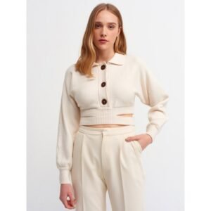 جاكيت شتوية قصير باللون الايفوري مع ازرار One Size