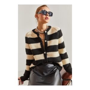 جرزة باللون الايفوري والاسود One Size