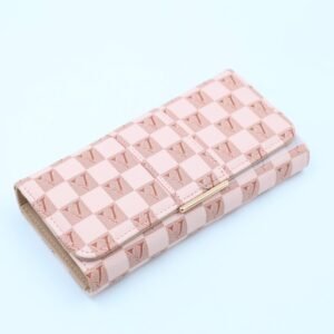 جزدان نقشة مربعات لون زهري