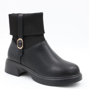 جزمة مع كعب للنساء لون أسود