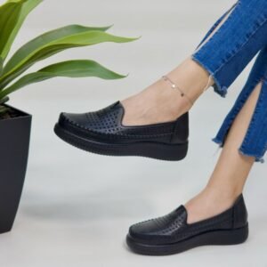 حذاء كاجوال ستاتي طبي لون أسود