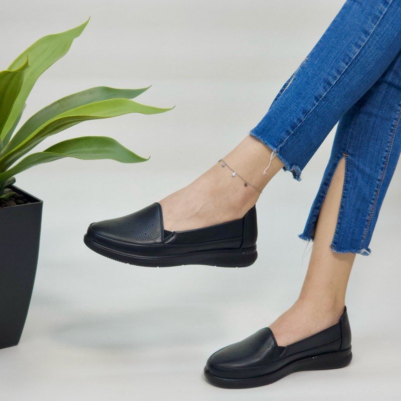 حذاء كاجوال ستاتي طبي لون أسود